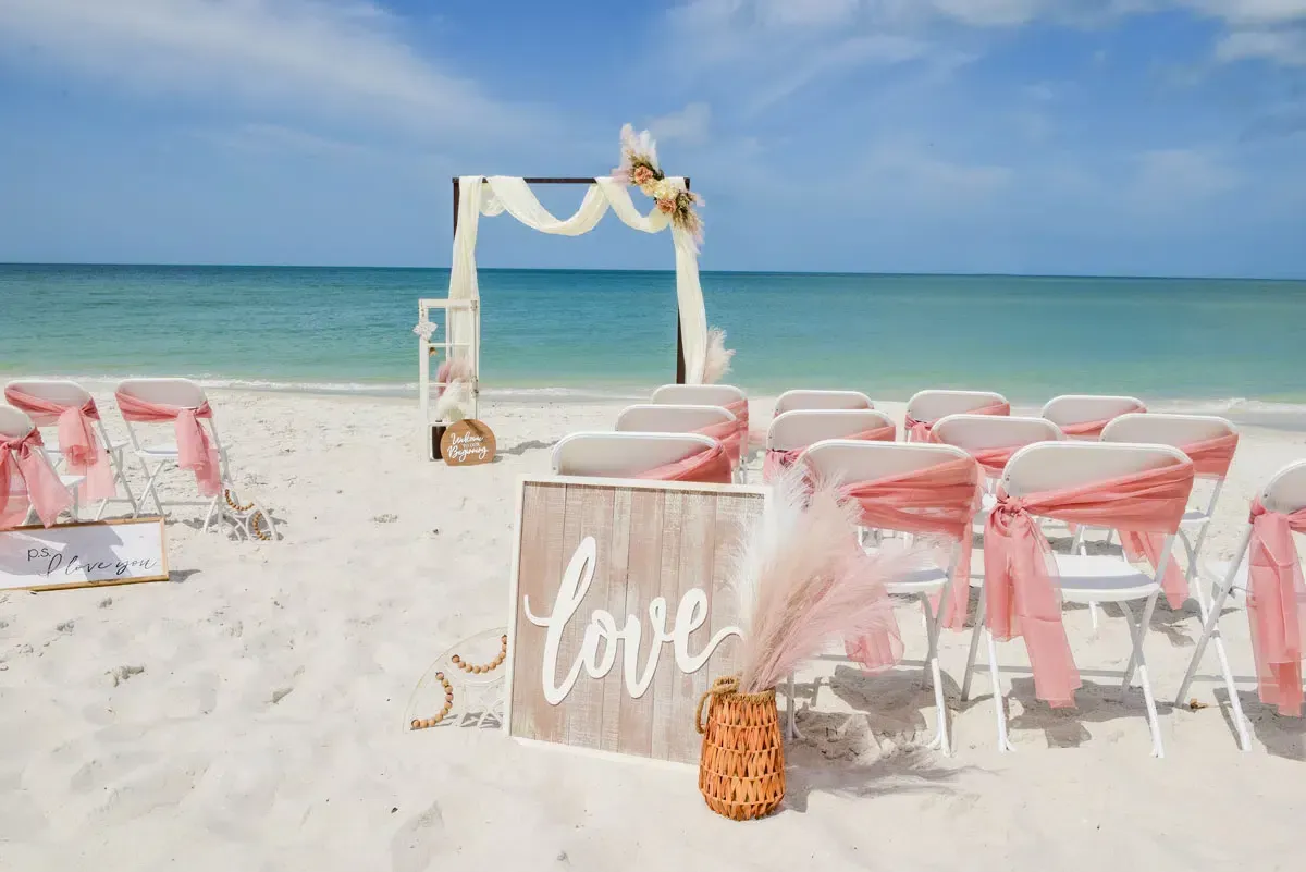 Pompas Grass wedding aisle