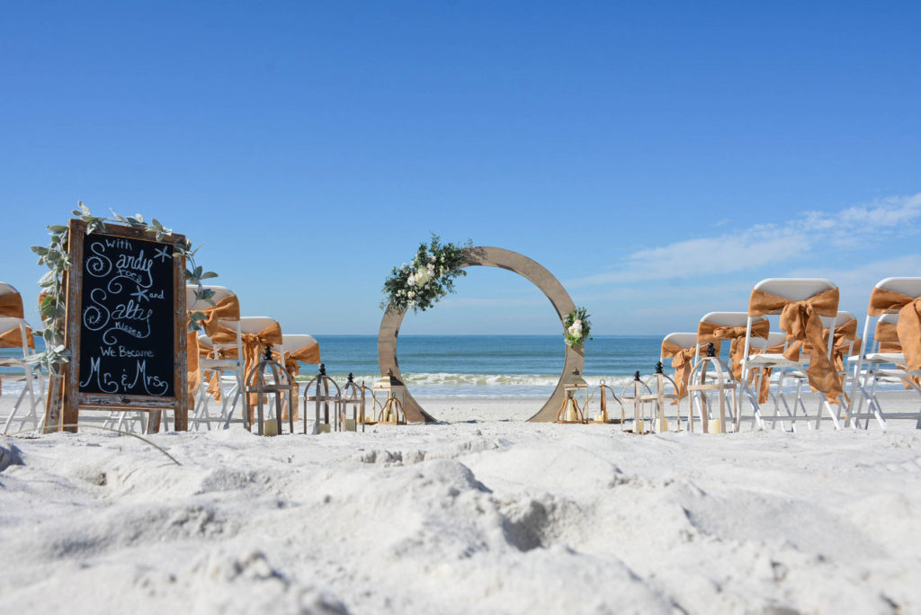 Moongate Arch from floridaweddings.com